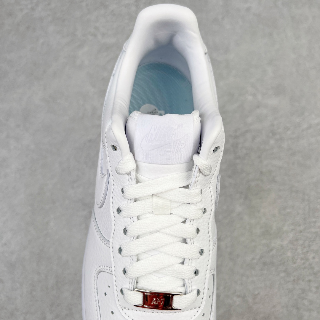 图片[6]-零售💰220 ＃G版纯原福利‼NOCTA x NK Air Force 1 Low \’07 空军一号低帮经典板鞋 Drake联名纯白 CZ8065-100 独家私模大底 头层原厂皮料 原盒原配 不规则波浪大底咬花 全鞋电脑针车 工整有序 视觉效果满分 原厂拉帮手法 标准四线 密度针距针孔大小控制到位 原装反口里网布海绵 正确卡色网眼大小 新版鞋撑改用纸团代替 原厂港宝加持完美还原灵魂版型 原盒原配从里到外百分百还原 原厂全头层原厂皮料 原标原盒 内置Sole气垫 中底白色背胶 中底划线 已经无限的接近公司 原厂楦头 原厂刺绣 后跟弧度修正 独家私模最大开发到47.5 尺码：36 36.5 37.5 38 38.5 39 40 40.5 41 42 42.5 43 44 44.5 45 46 47.5 编码：by2936020-运动鞋