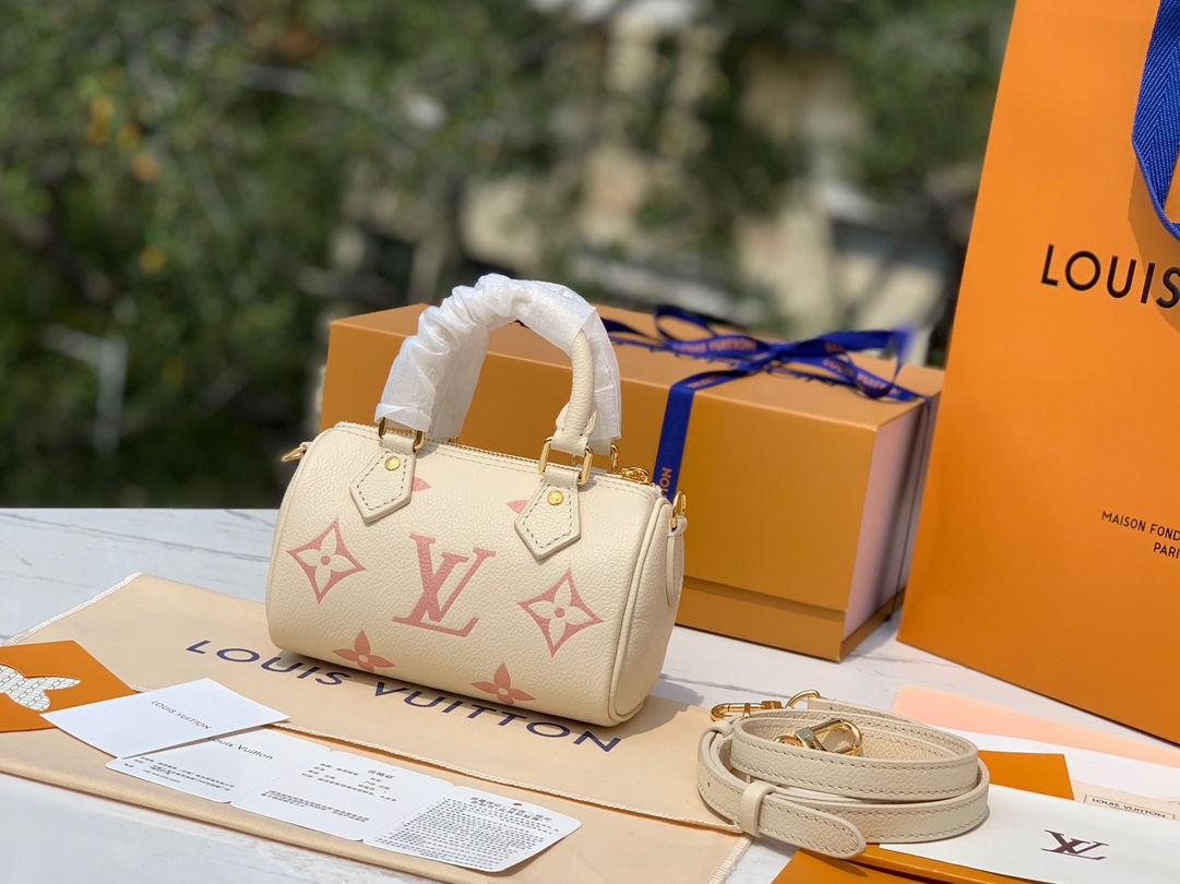 🌼 m81913尺寸16×11×9cmLv nano s🌼Peedy 2023早春新款来了，炒鸡火爆🔥柜