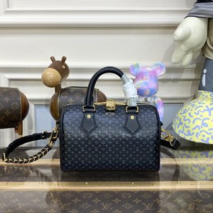 Louis Vuitton LV Speedy Bags Handbags for sale online
 Black Blue Red Cowhide Chains M22595