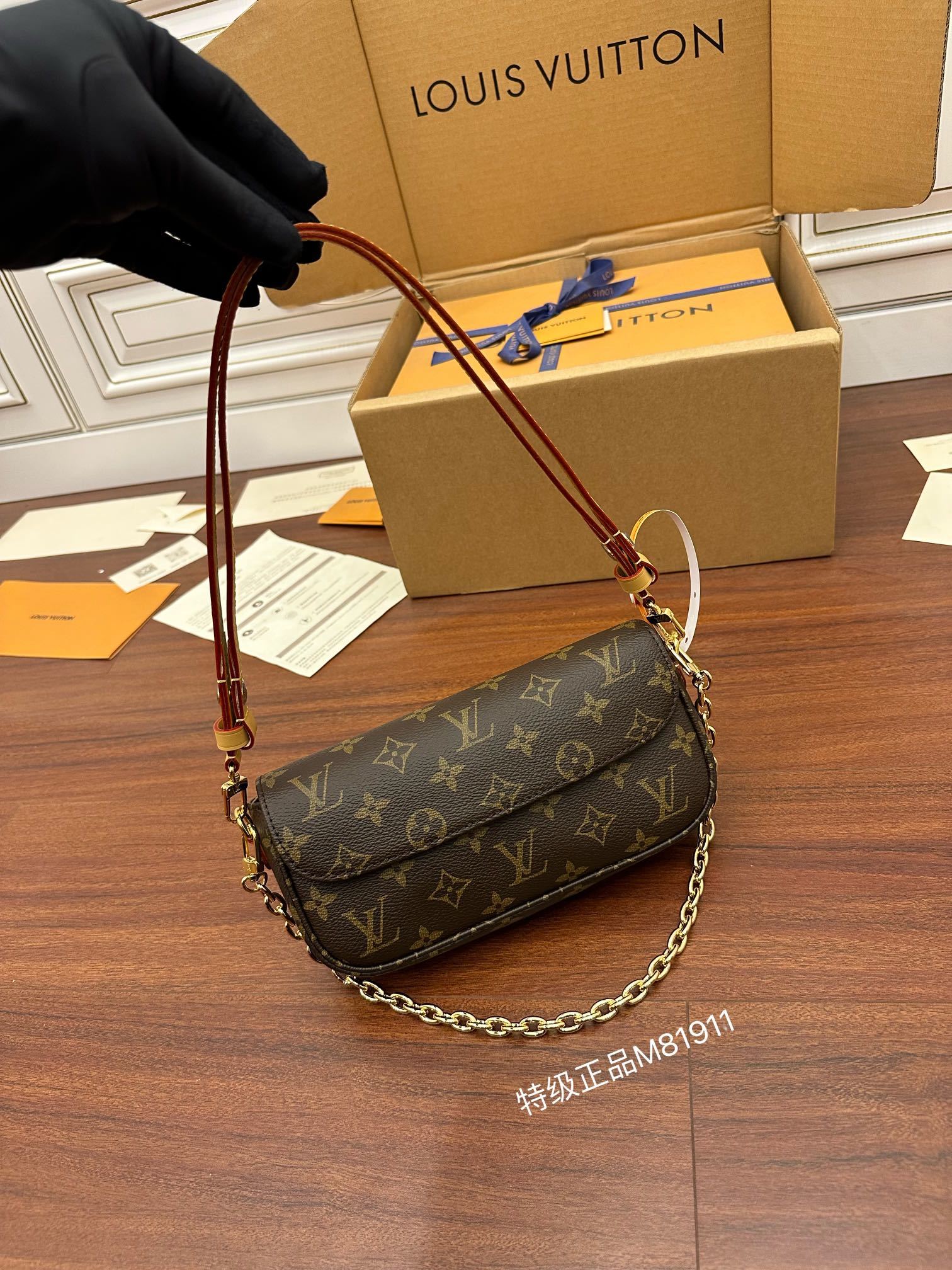 独家首发型号M81911特级加强版品质提升专柜同步电子芯片内码礼品袋保护纸铜版电子标签合格证皮料是正品代