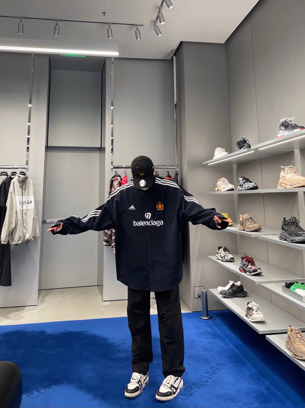 路易威登 Louis Vuitton 高定典藏名品高定成衣时装外套连衣裙衬衫T恤 #5BCABB0D 4