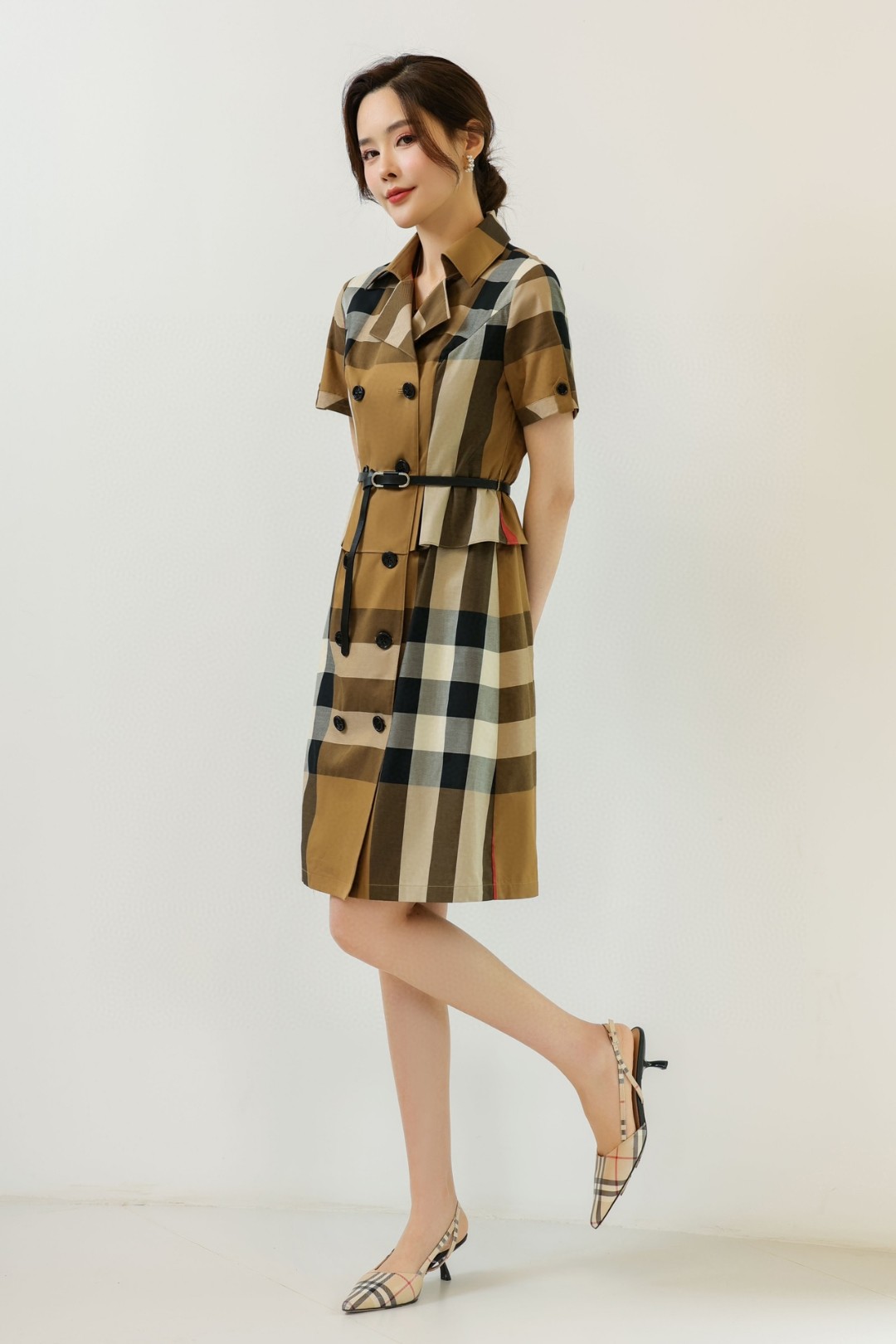 Elegant Plaid Dress with Belt - Timeless Style for Every Occasion 4 a1678945244141 0716