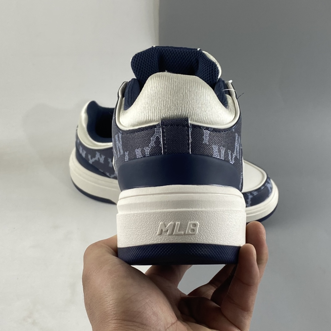 Korea Limited NY American Football Yankees x MLB Chukky Classic Classic Dad Jogging Shoes ”Print Velcro” 3ASXCDN3N (C0002)