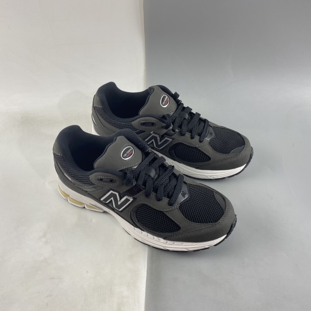 P180  New Balance  ML2002系列复古老爹风慢跑鞋“磨砂炭黑银”M2002RB