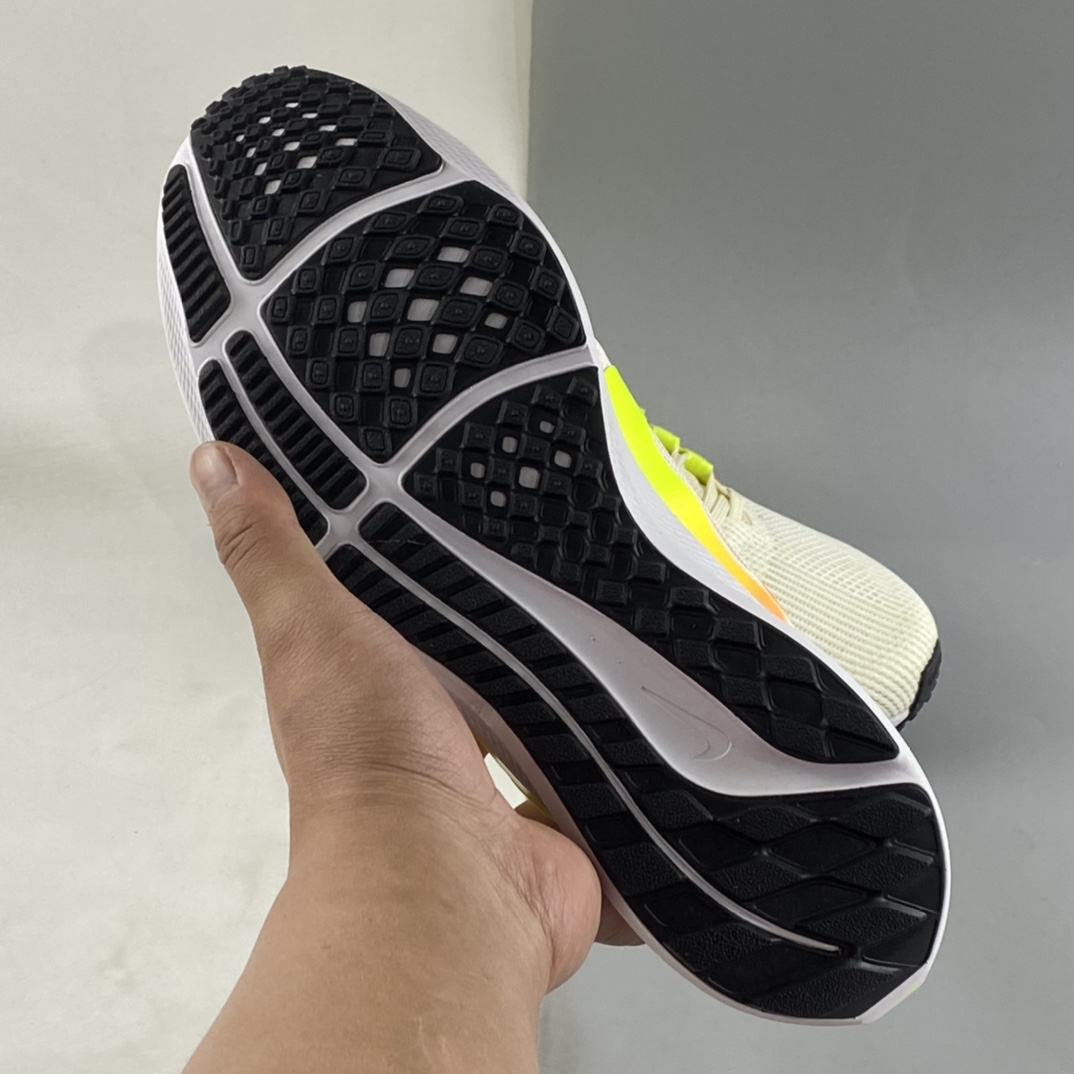 P190 Nike Air Zoom Pegasus 40 耐克网面透气跑鞋 DV3853-101