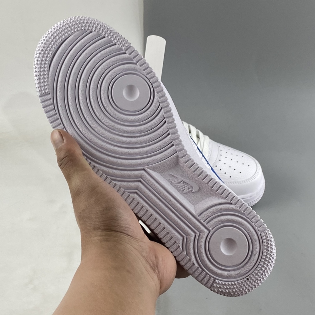 P200 Nike Air Force 1'07 Low ”Blue Swoosh” 浮雕印花板鞋 FD0667-100