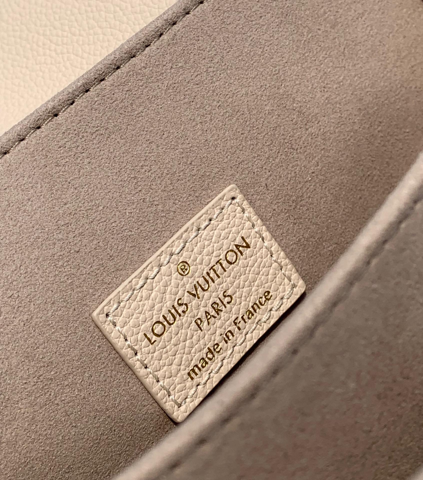 🌼 m45773尺寸25×19×7cmLv全新配色，带给你不同的风格，🌼POCHETTE MÉTIS 邮