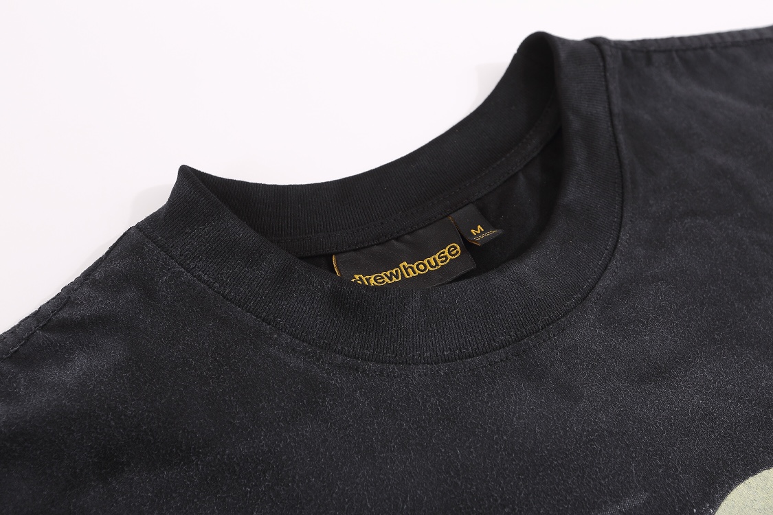 “DREW Retro-Black T-shirts in Various Sizes with Moonshine Wolf Design, 240g Pure Cotton” - 图片 5