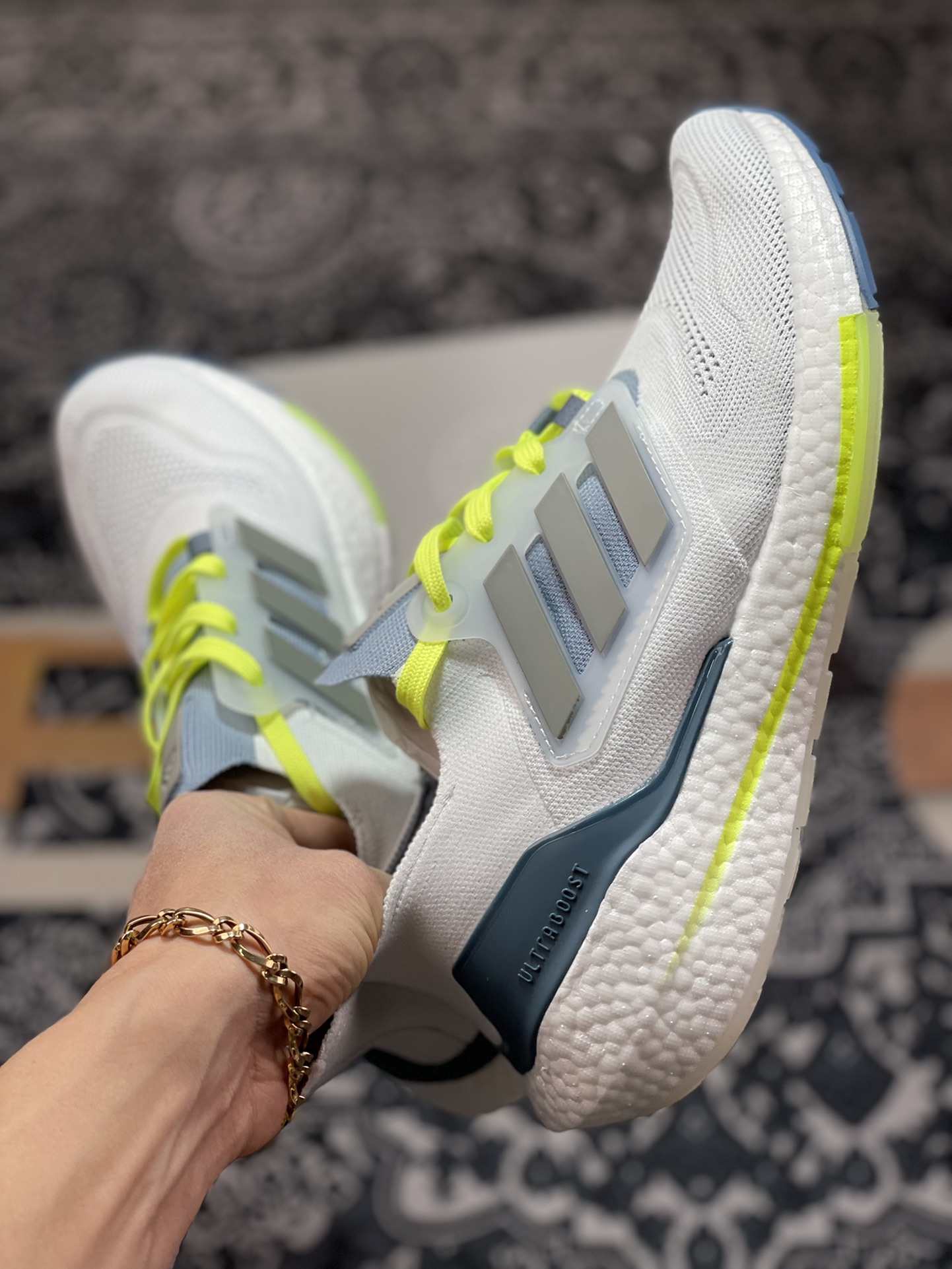 Adidas Pure Boost 2022”Yellow White Blue” 22 version pure series low-top jogging shoes GX5912