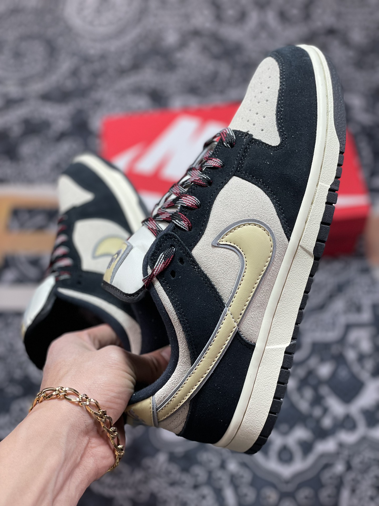 260  Nike Dunk Low ”Black Suede” 椰奶黑熊猫 DV3054-001