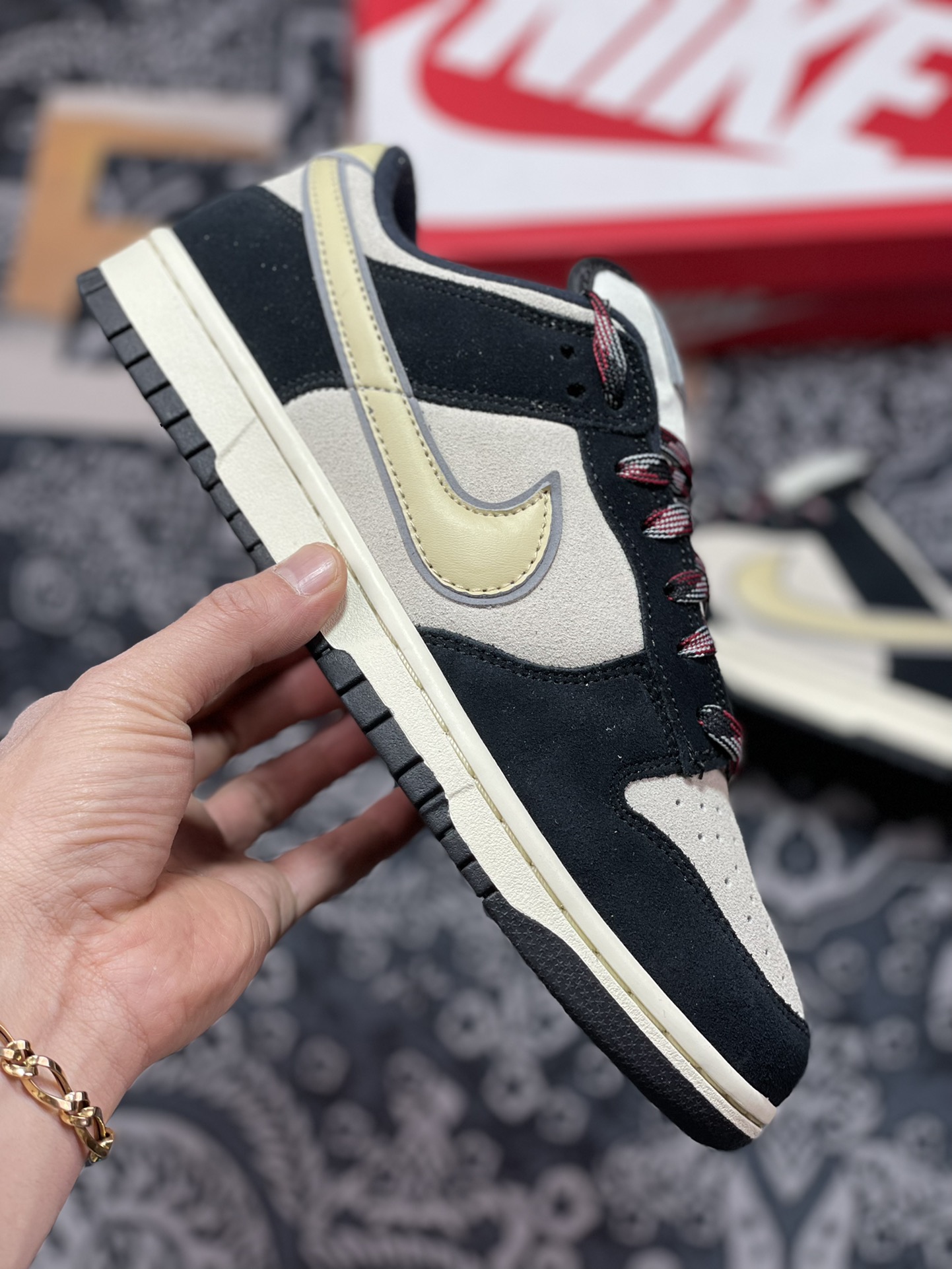 260  Nike Dunk Low ”Black Suede” 椰奶黑熊猫 DV3054-001
