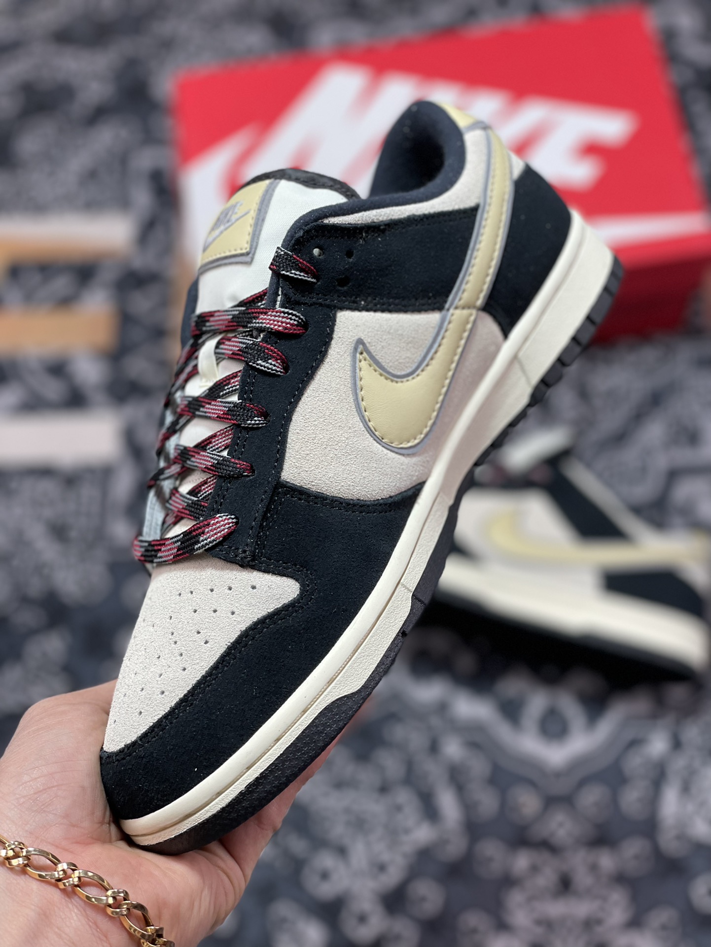 260  Nike Dunk Low ”Black Suede” 椰奶黑熊猫 DV3054-001