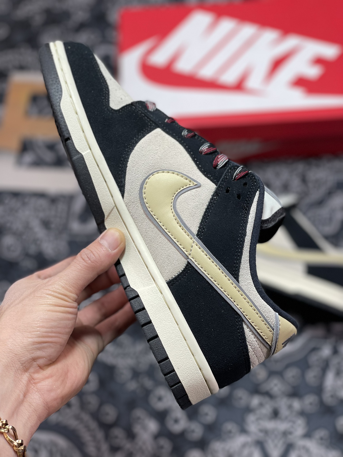 260  Nike Dunk Low ”Black Suede” 椰奶黑熊猫 DV3054-001