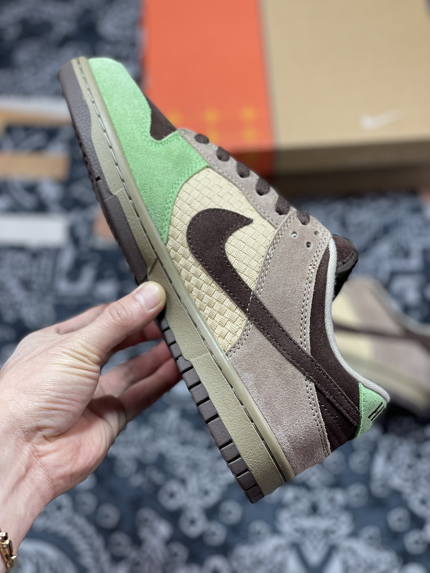 260  Kickshawaii x Nike SB Dunk Low”Aloha”扣篮系列低帮休板鞋“夏威夷绿棕卡其”310661-221