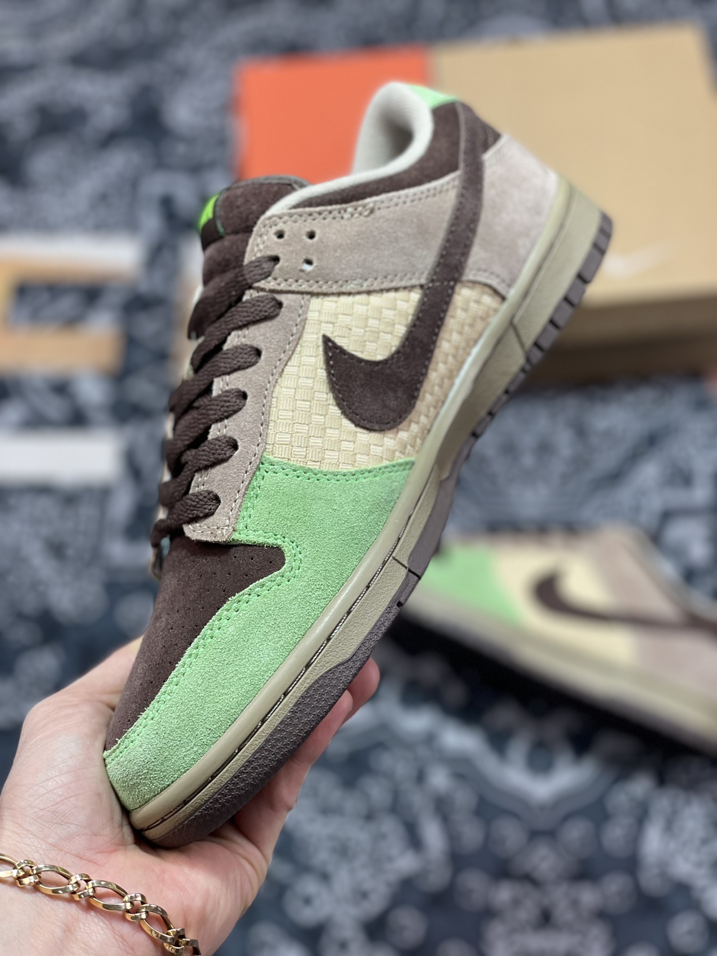 260  Kickshawaii x Nike SB Dunk Low”Aloha”扣篮系列低帮休板鞋“夏威夷绿棕卡其”310661-221
