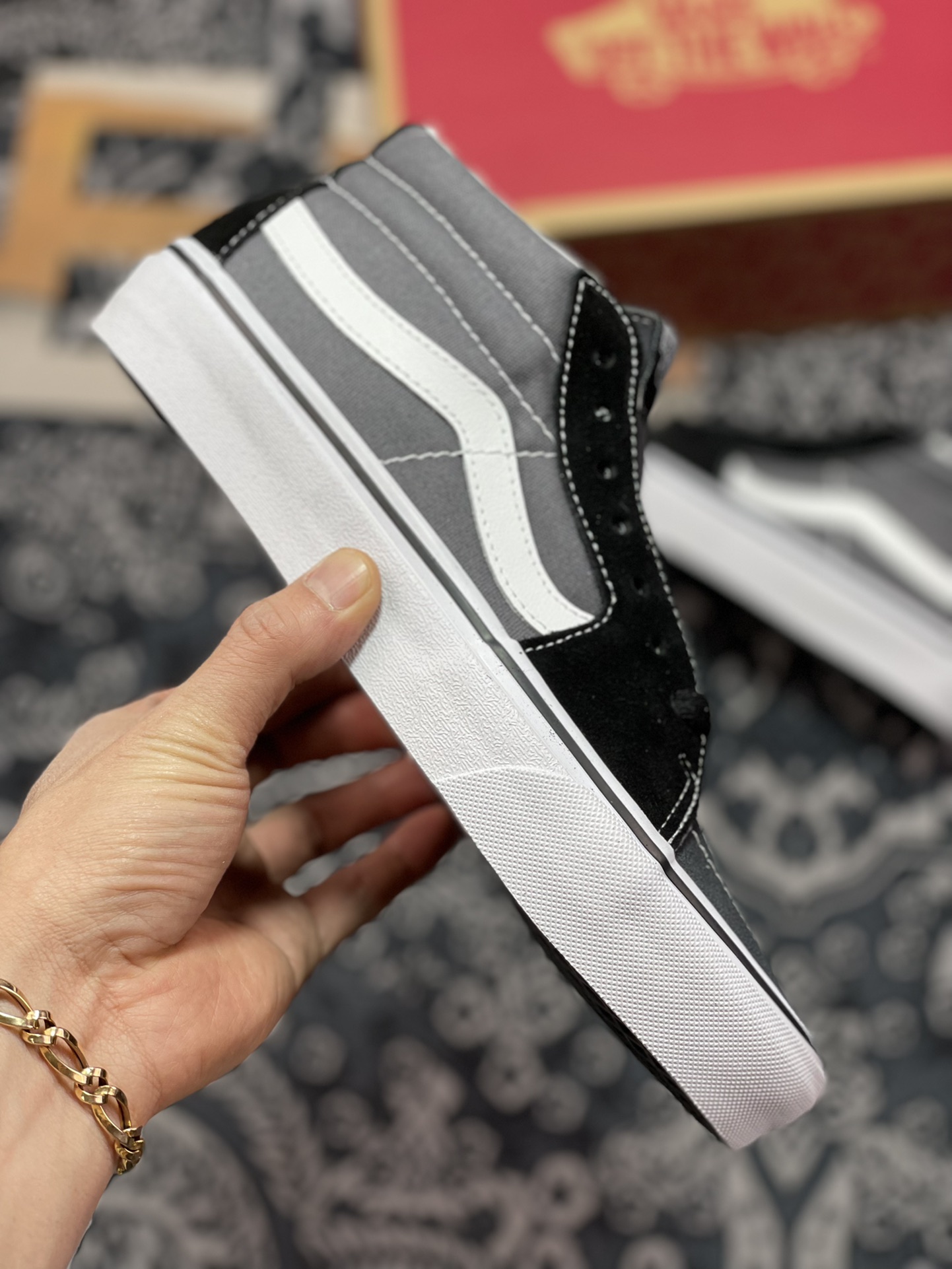 Vans Sk8 Mid Reissue black and gray mid-top retro casual canvas skate shoes