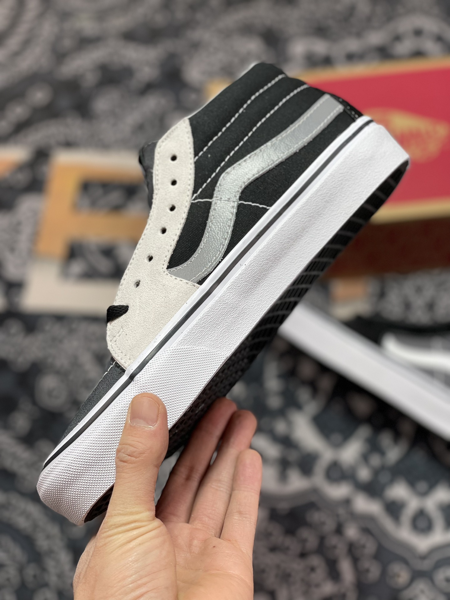 Vans Sk8 Mid Reissue black and gray mid-top retro casual canvas skate shoes