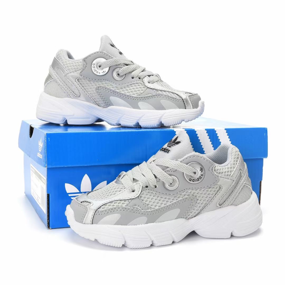 图片[9]-福利特Adidas 三叶草2023儿童运动鞋经典实拍👏三叶草经典儿童跑鞋 尺码：26-37-选品中心