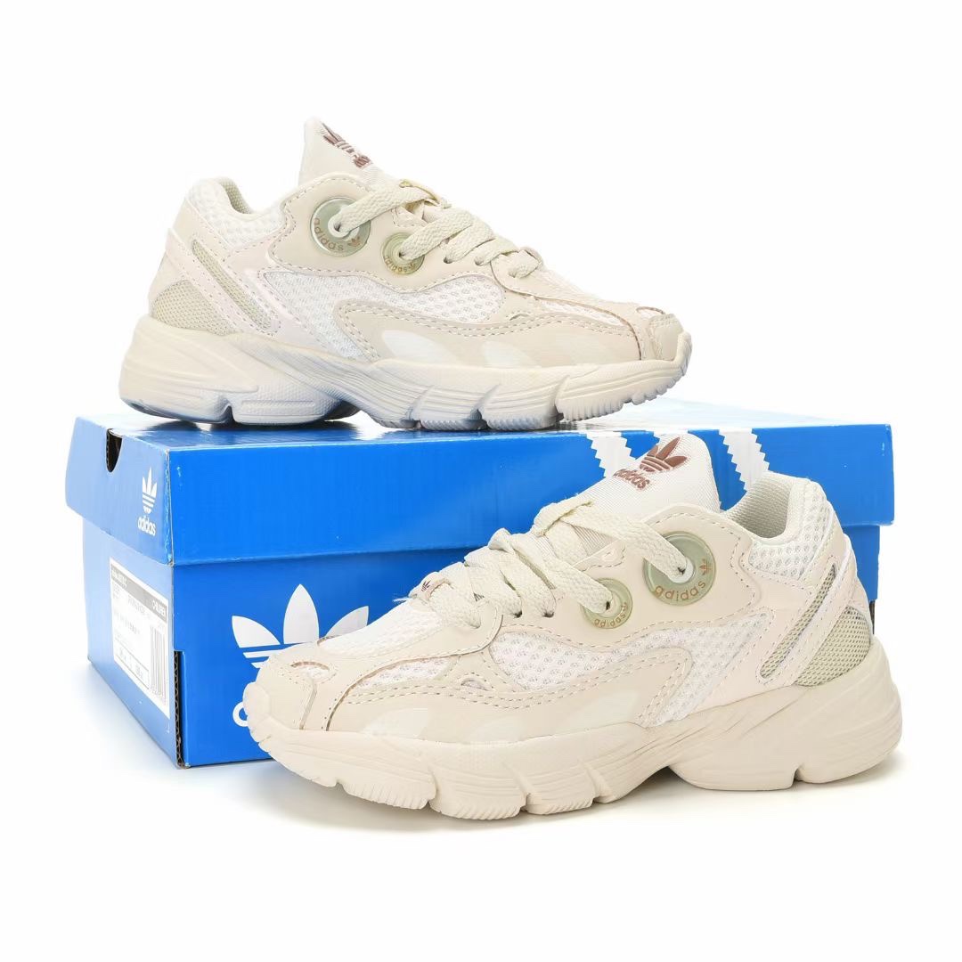 图片[9]-福利特Adidas 三叶草2023儿童运动鞋经典实拍👏三叶草经典儿童跑鞋 尺码：26-37-选品中心