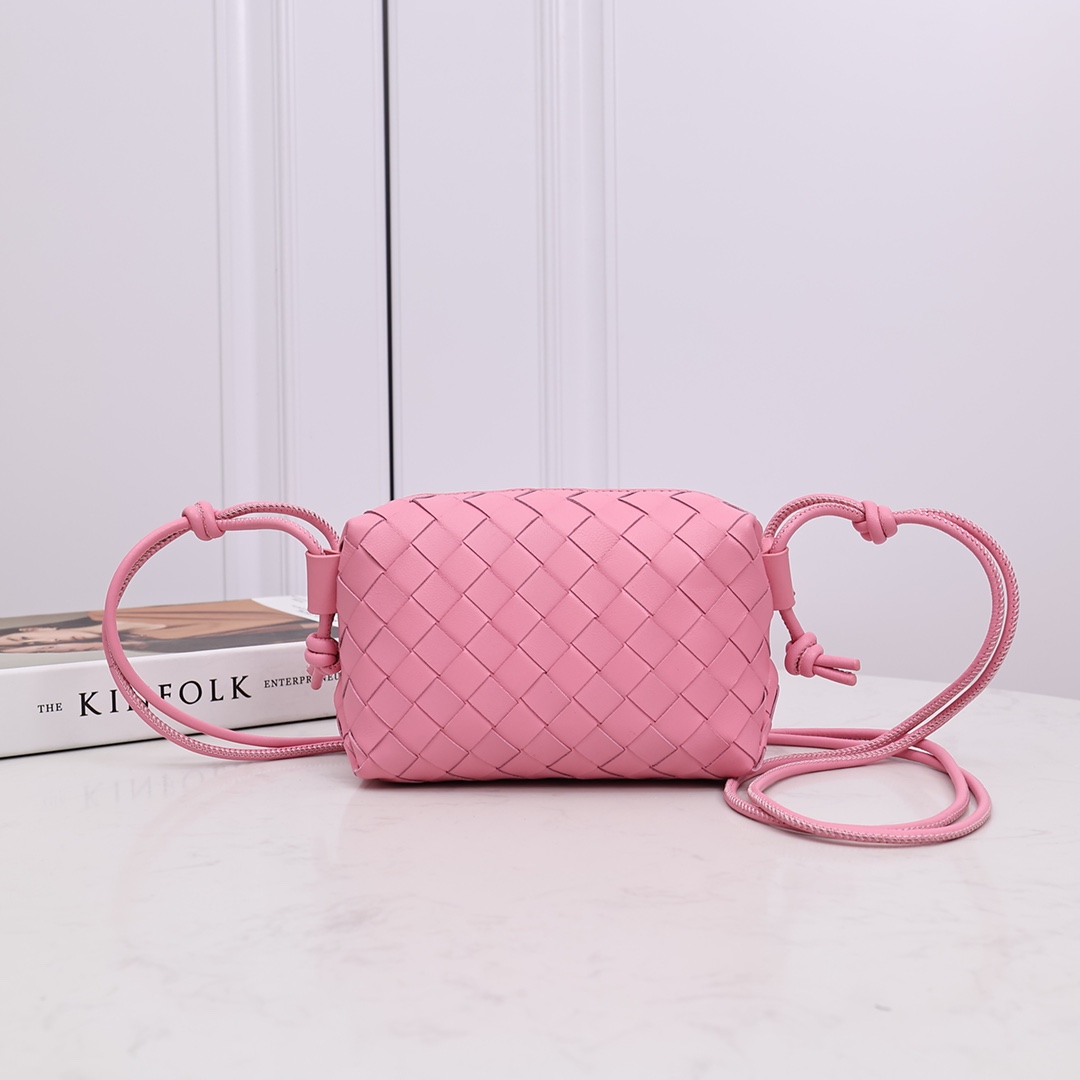 Bottega Veneta 小羊皮 编织 迷你斜挎包
