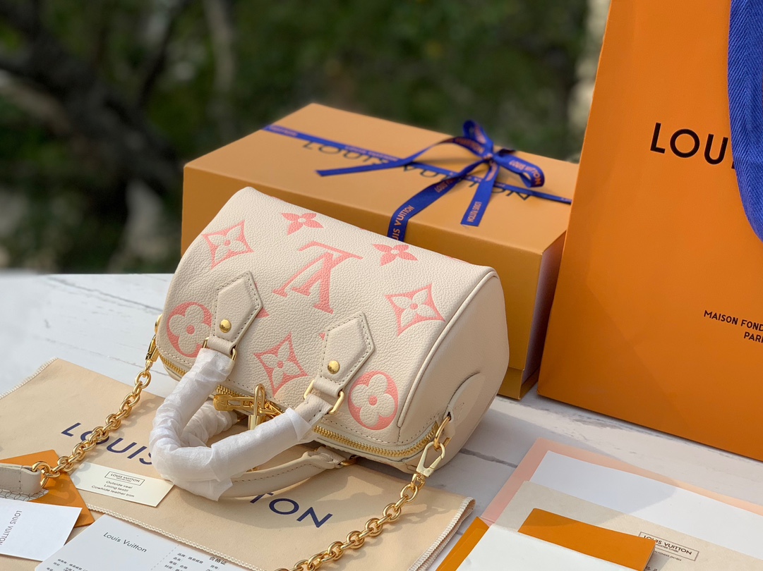 🌼 m46397尺寸 20.5×13.5×13cmLv 23年爆款草莓牛奶色的s🌼Peedy 20 枕头