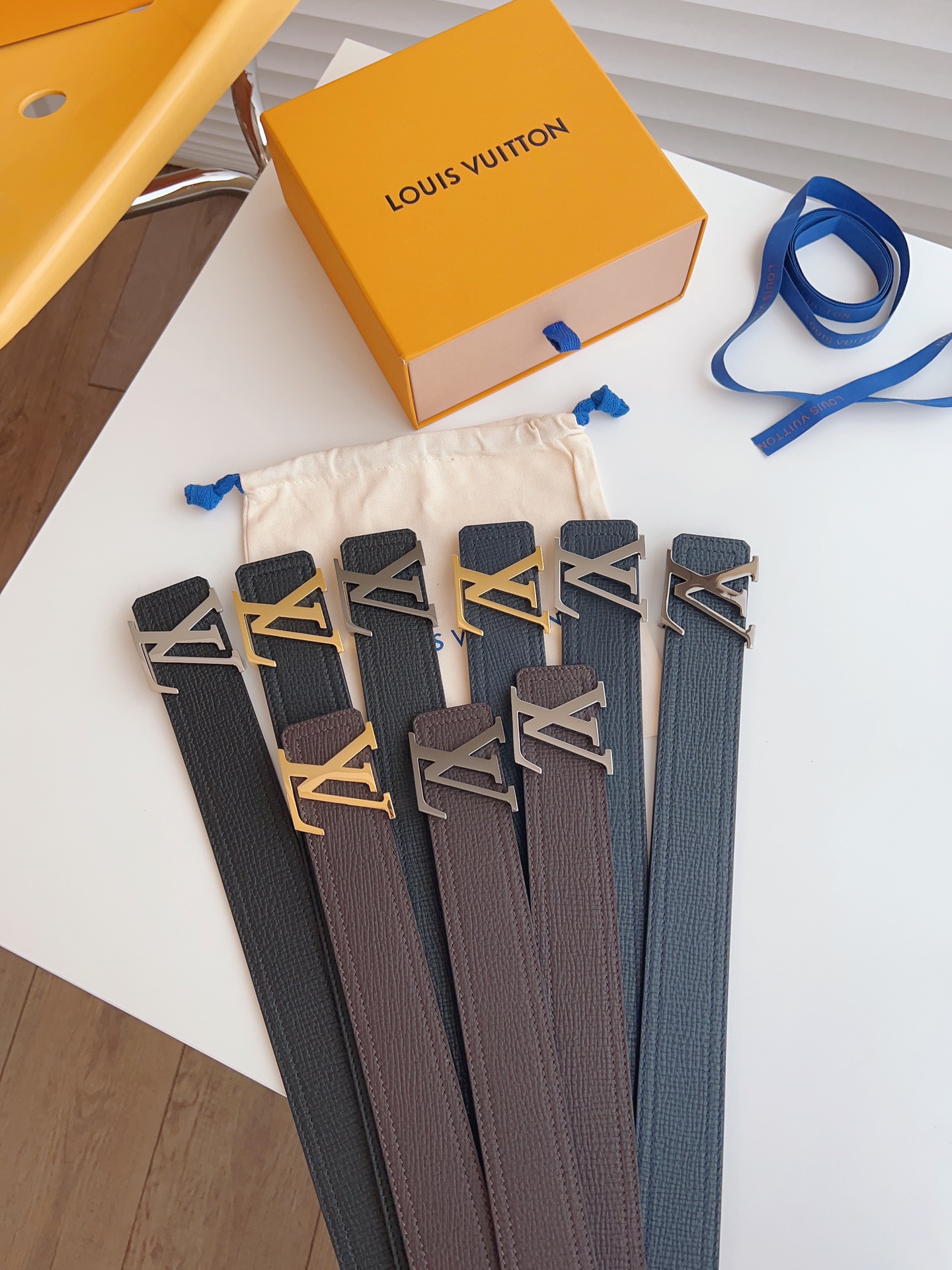 LV.路易威登高版本 全套包装 40mm宽度 正品一体铸造五金珍珠钢扣，原厂皮料 双面原厂定制牛皮面料