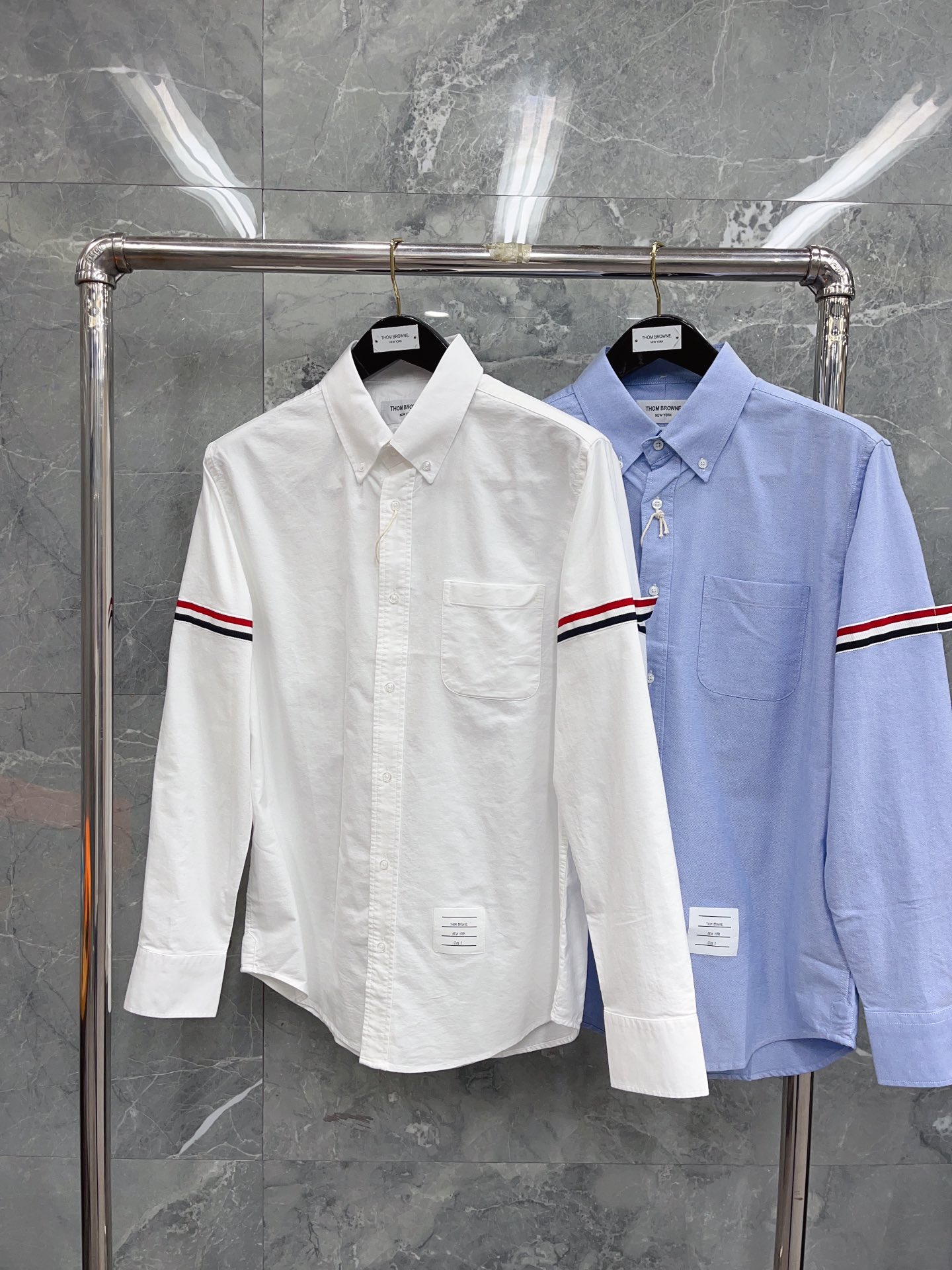 톰브라운 여성 더블 슬리브 스트라이프 셔츠 상세 이미지 2