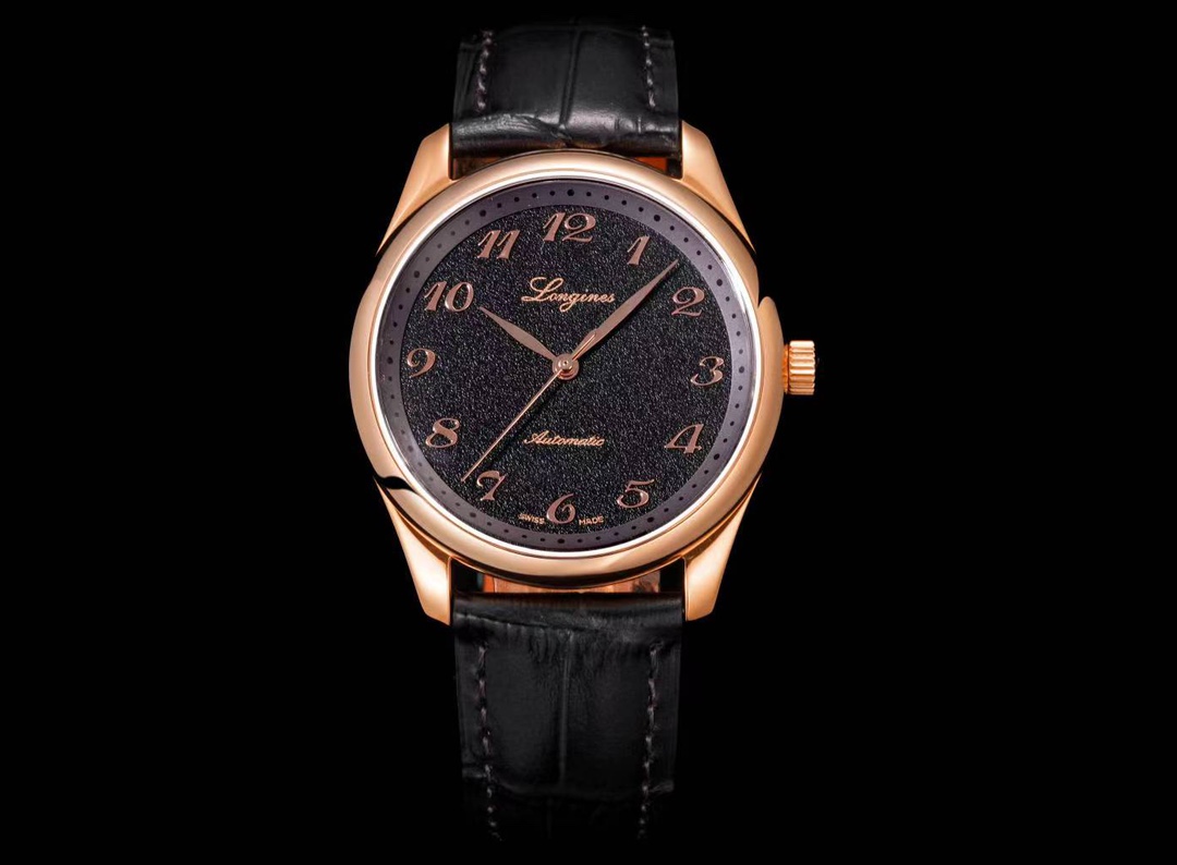 NO:142703,The Longines famous craftsman series anniversary watch is particularly important. To commemorate the brand's anniversary, Longines has launched the new craftsman series commemorative watch, which combines modern aesthetic concepts and retro elements. The stainless steel case has been fully polished and looks more refined visually. [Fireworks] The movement uses an imported customized version of 2892 fine grinding machine, the official movement of the pair of the official movement, the mirror uses sapphire lenses and it uses a standard formal watch size of 40 mm, the belt uses imported Italian head calfskin, and the thickness of [Fireworks] is 9.35 mm. After Longines' careful design, it looks thinner and has a very high wearing comfort. You deserve [celebration], Longines, longines, cowhide19860909浪琴名匠系列周年纪念款腕表尤甚.为纪念品牌诞生周年,浪琴全新推出匠系列纪念款腕表,它将现代美学理念和复古元素结合起来,精钢表壳经全面抛光处理,在视觉上显得更加精致.[烟花]机芯采用进口定制版2892精磨一体机,对版官方机芯,镜面采用蓝宝石镜片永划不花它采用40毫米这一标准正装表尺寸,皮带采用进口意大利头层小牛皮,[烟花]厚度则是9.35毫米,经过浪琴精心设计后看起来要更加轻薄,佩戴舒适度超高,你值得拥有[庆祝],浪琴,longines,cowhide,Watch