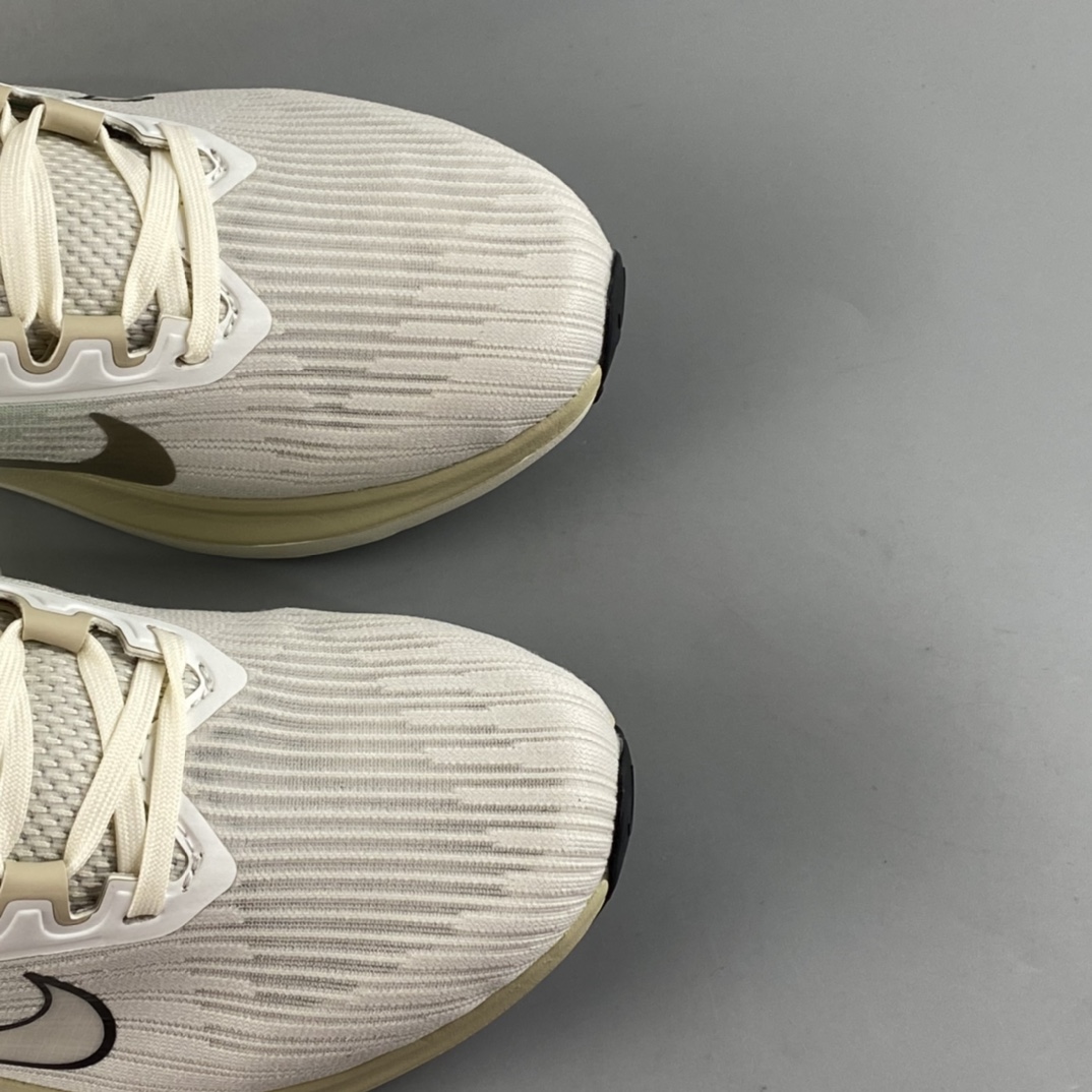 P160 Nike Zoom Winflo 9 登月新款运动休闲缓震跑步鞋 DV9121-011