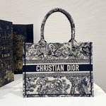 Dior Book Tote AAA+
 Handbags Tote Bags Embroidery