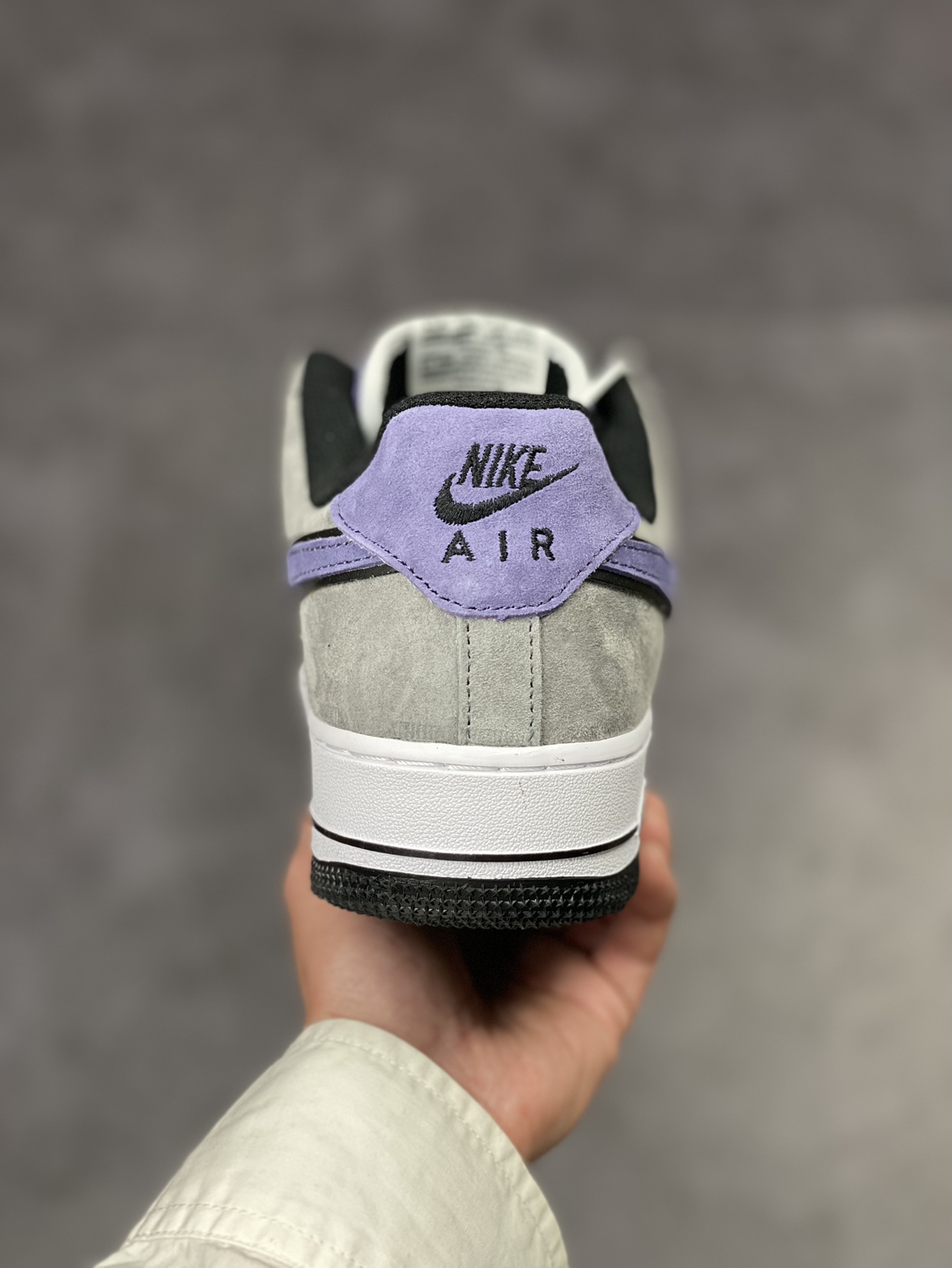 230 Nike Air Force 1 Low 07 麂皮灰紫 HH9636-056