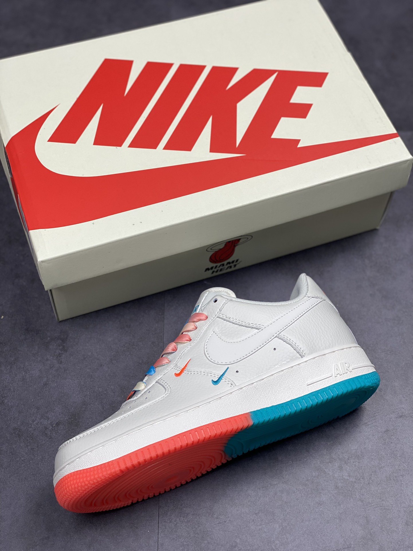250 Nike Air Force 1 Low 07 串标橙蓝小钩 CT1989-103