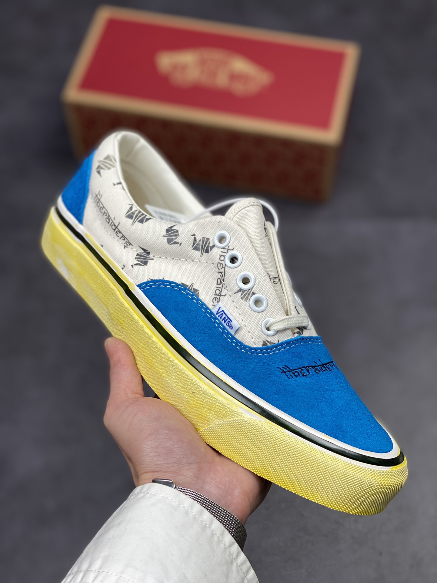 Vans Era 95 x Liberaide paper crane collaboration