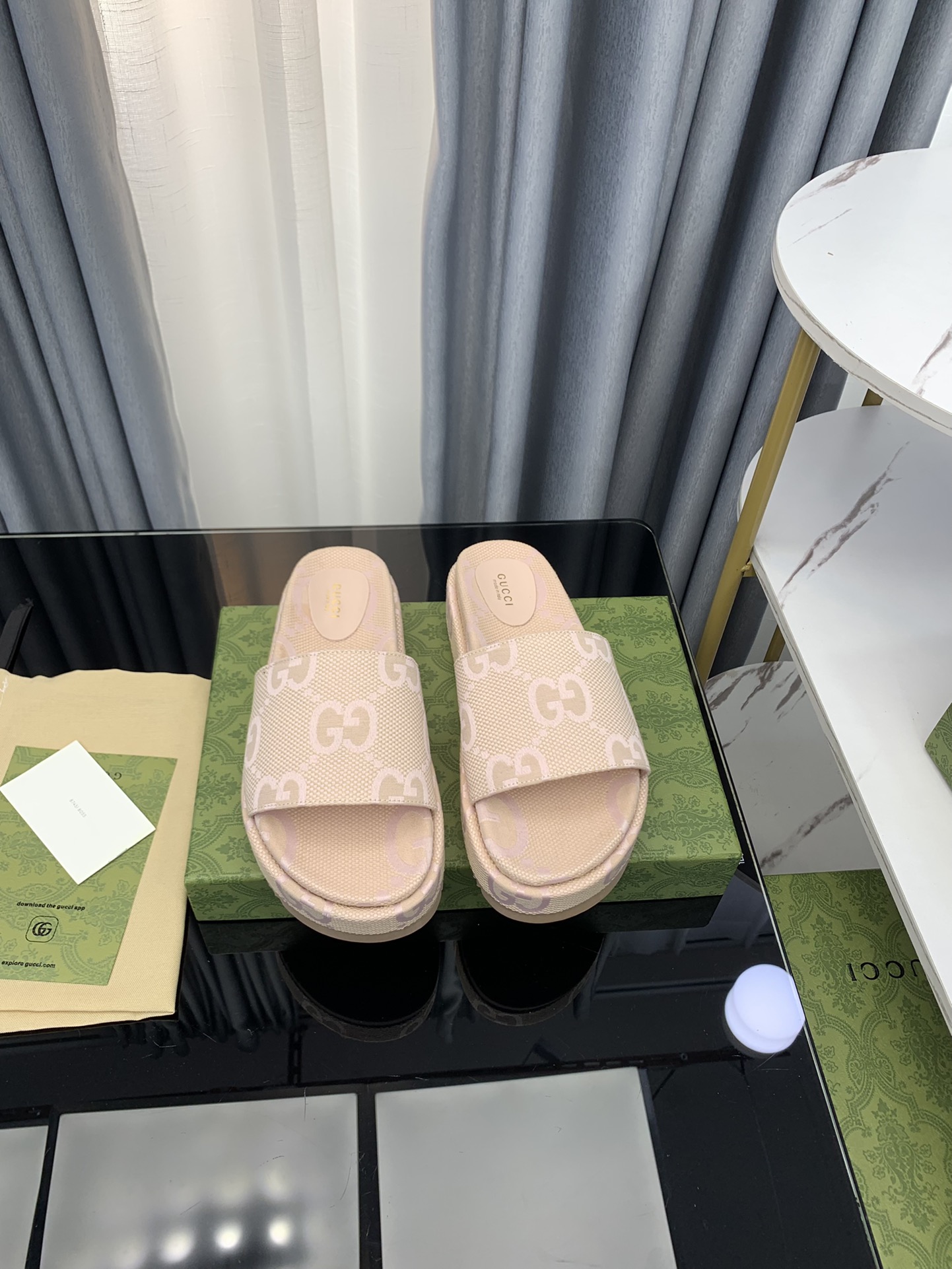 Gucci Schuhe Sandalen Beige Weiß Frauen Leinwand Kautschuk Schaffell Sommerkollektion Vintage