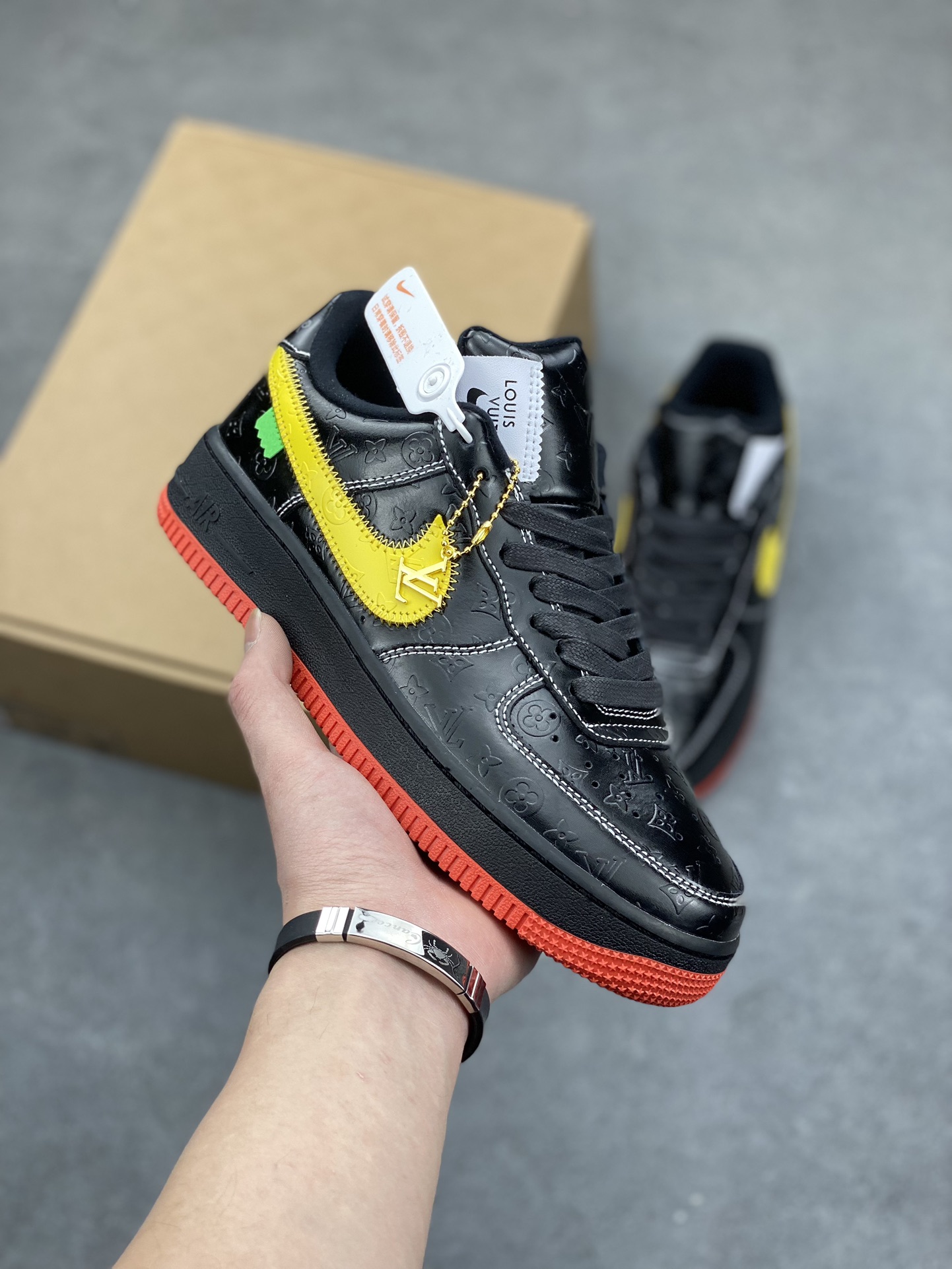 Louis Vuitton x Air Force 1 Low Black/Yellow Authentic Sneaker 2 i1679009720 4176 0