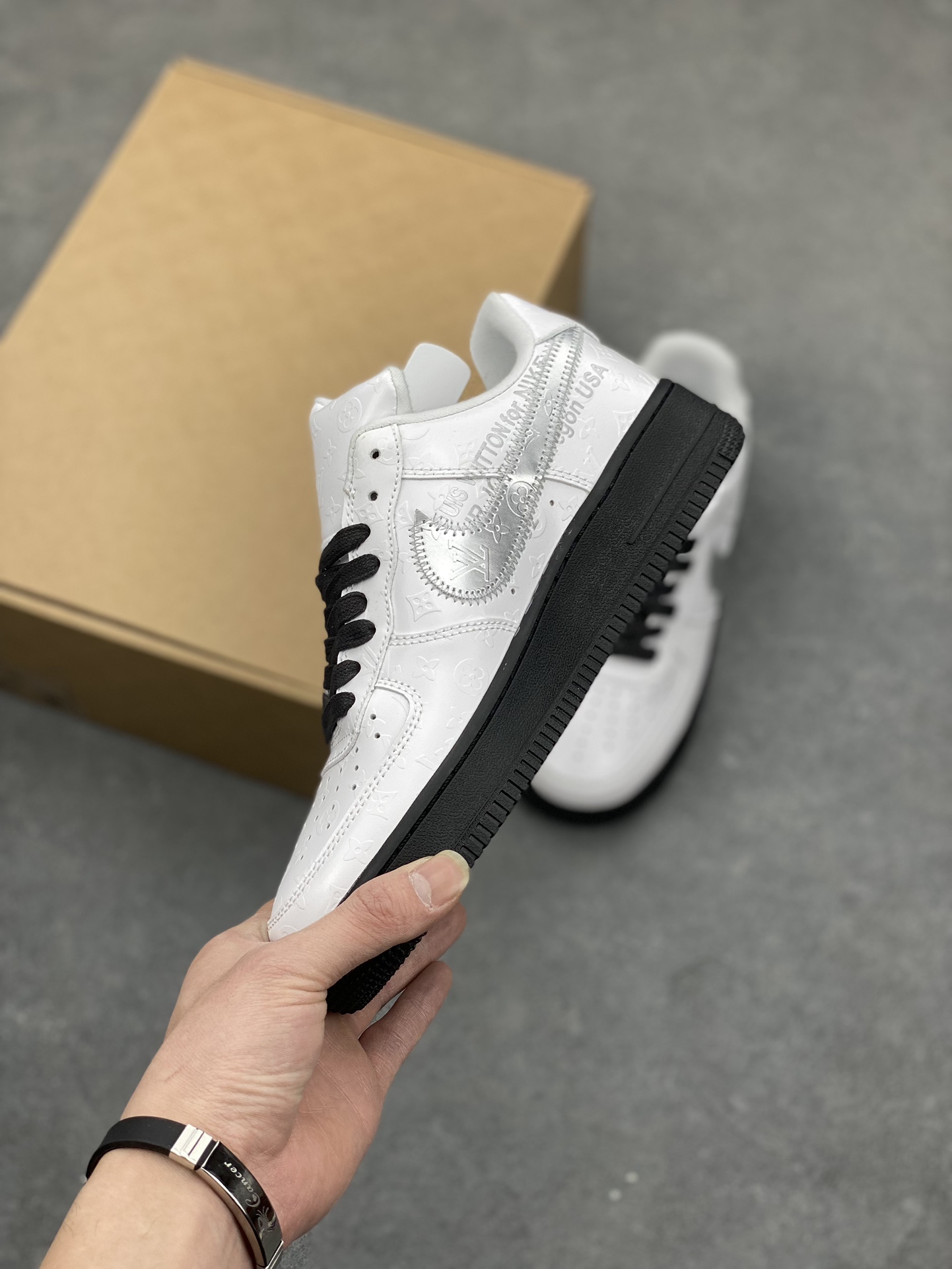 Louis Vuitton x Air Force 1 Low White Monogram Sneakers Size 36-45 4 i1679009755 5779 2
