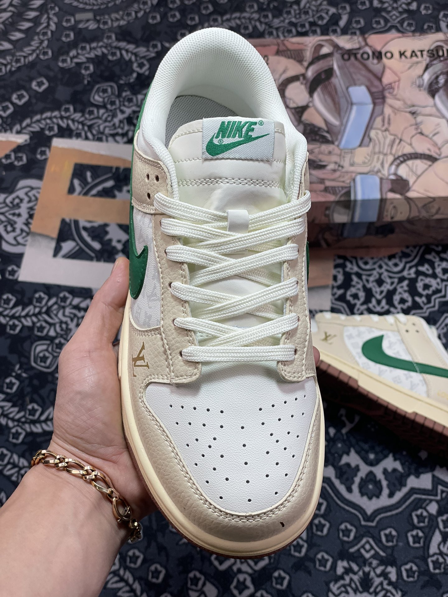 220 Louis Vuitton x Nike SB Dunk Low”Beige/Green/Gold LV”扣篮板鞋“米黄绿金LV印花”XD6188-003
