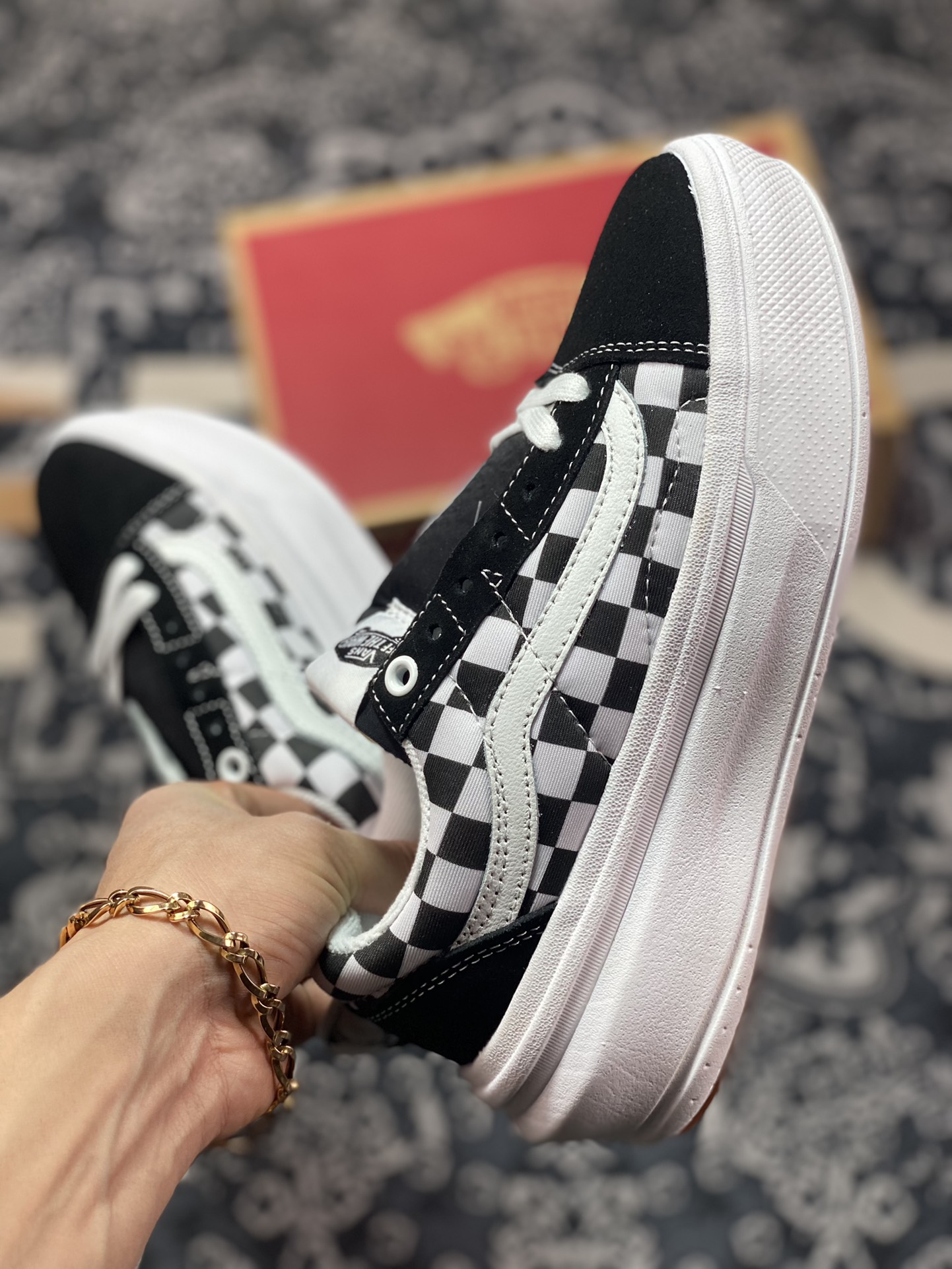 Vans Old Skool Overt CC ultra-light thick-soled plaid height-increasing shoes Vans has the best of both worlds