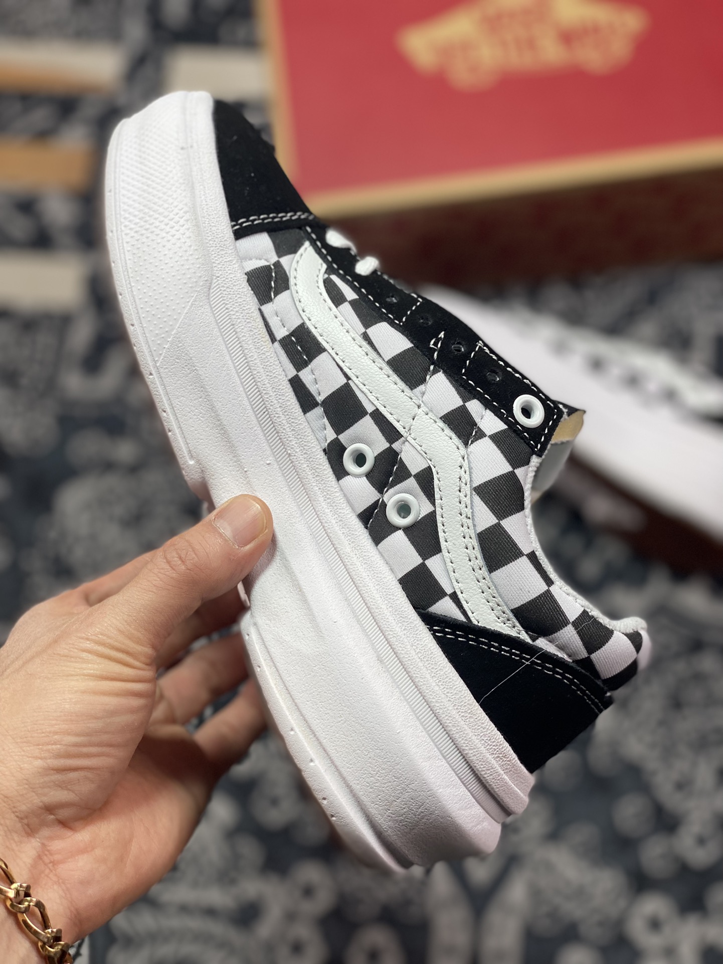 Vans Old Skool Overt CC ultra-light thick-soled plaid height-increasing shoes Vans has the best of both worlds