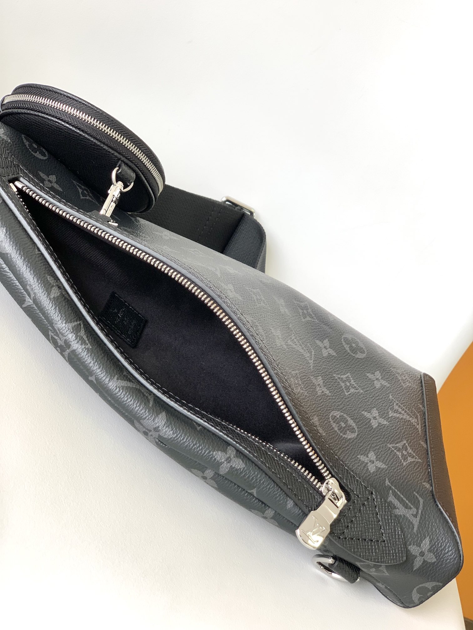 Louis Vuitton Duo Messenger Bag Monogram Canvas and Taïga Leather M30936 9 i1679036485 2097 7