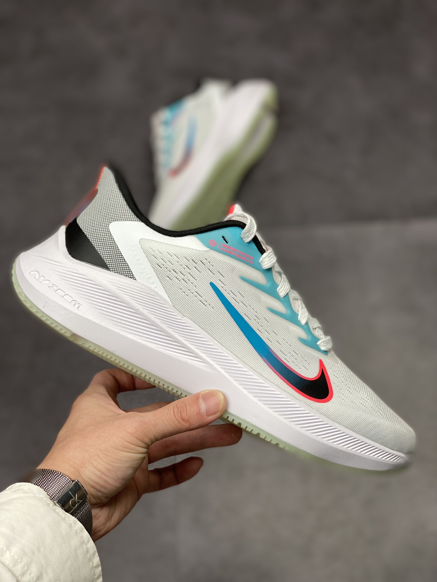 180 Nike Air Zoom Winflo 7代 网透面气训跑练步鞋 CJ0291-100