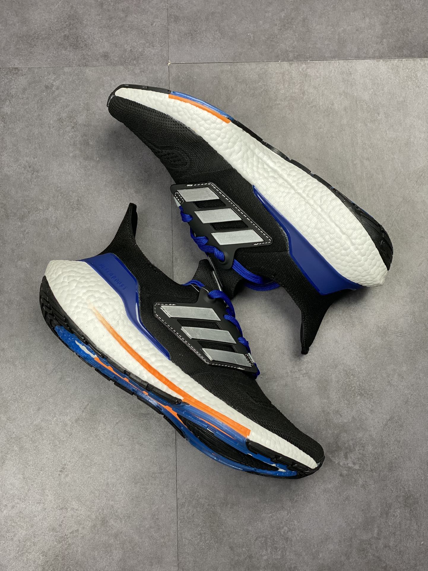 Adidas ULTRA BOOST 22 cushioning sports casual lightweight breathable running shoes GZ4922