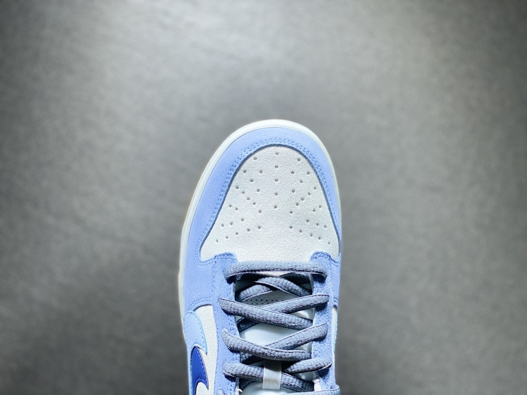 220 NIKE SB Dunk Low 低帮休闲运动鞋 DO9457-119