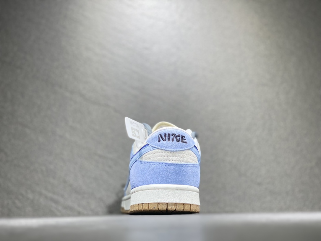 220 NIKE SB Dunk Low 低帮休闲运动鞋 DO9457-119