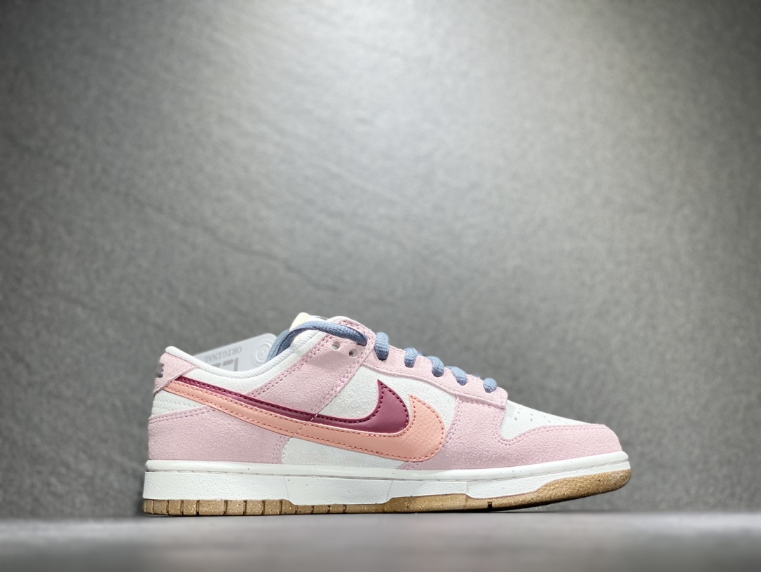 220 NIKE SB Dunk Low 低帮休闲运动鞋  DO9457-120