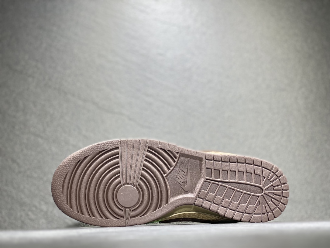 260 NIKE SB Dunk Low 低帮休闲运动鞋 310661-221