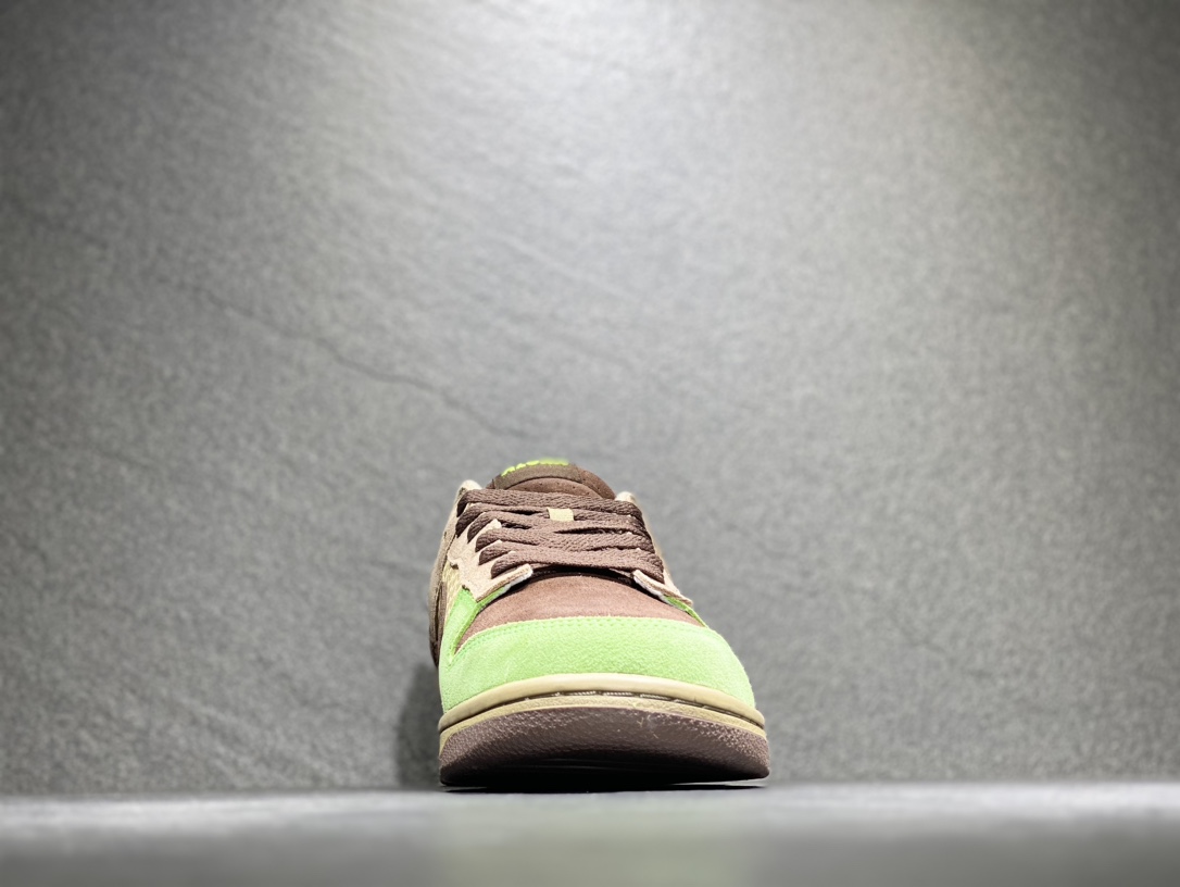 260 NIKE SB Dunk Low 低帮休闲运动鞋 310661-221