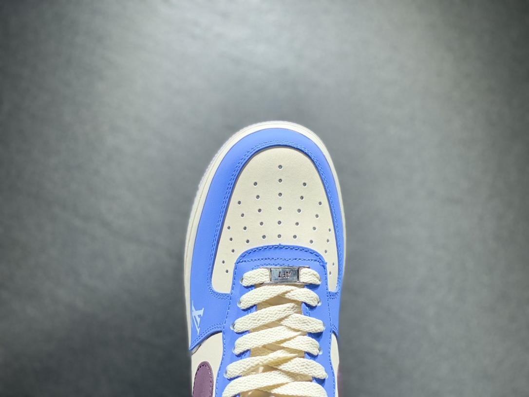 220 Nike Air Force 1 空军一号运动板鞋  315122-010