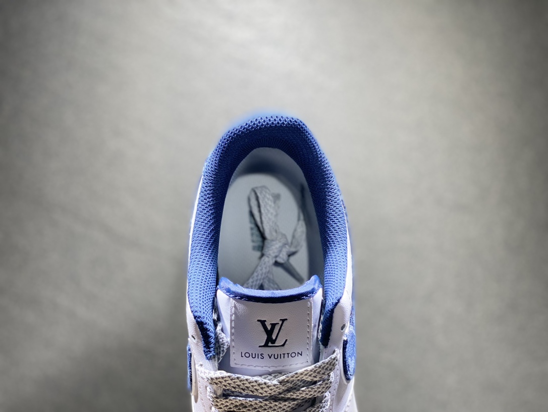 260 Nike Air Force 1 空军一号运动板鞋  DR9868-100