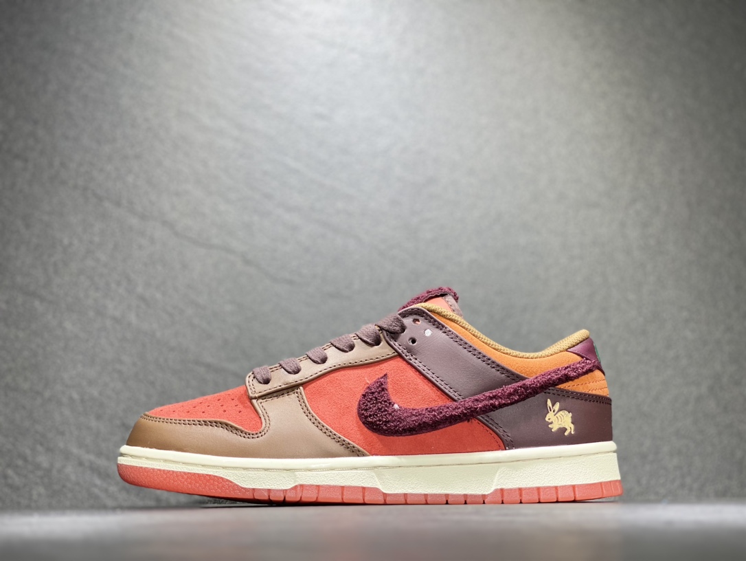 280 NIKE SB Dunk Low 兔年限定 低帮休闲运动鞋 FD4203-661